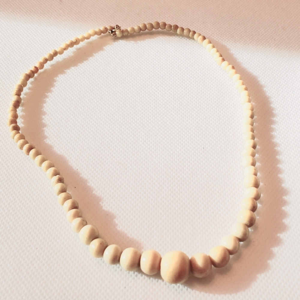 Vintage 18" Beaded Necklace